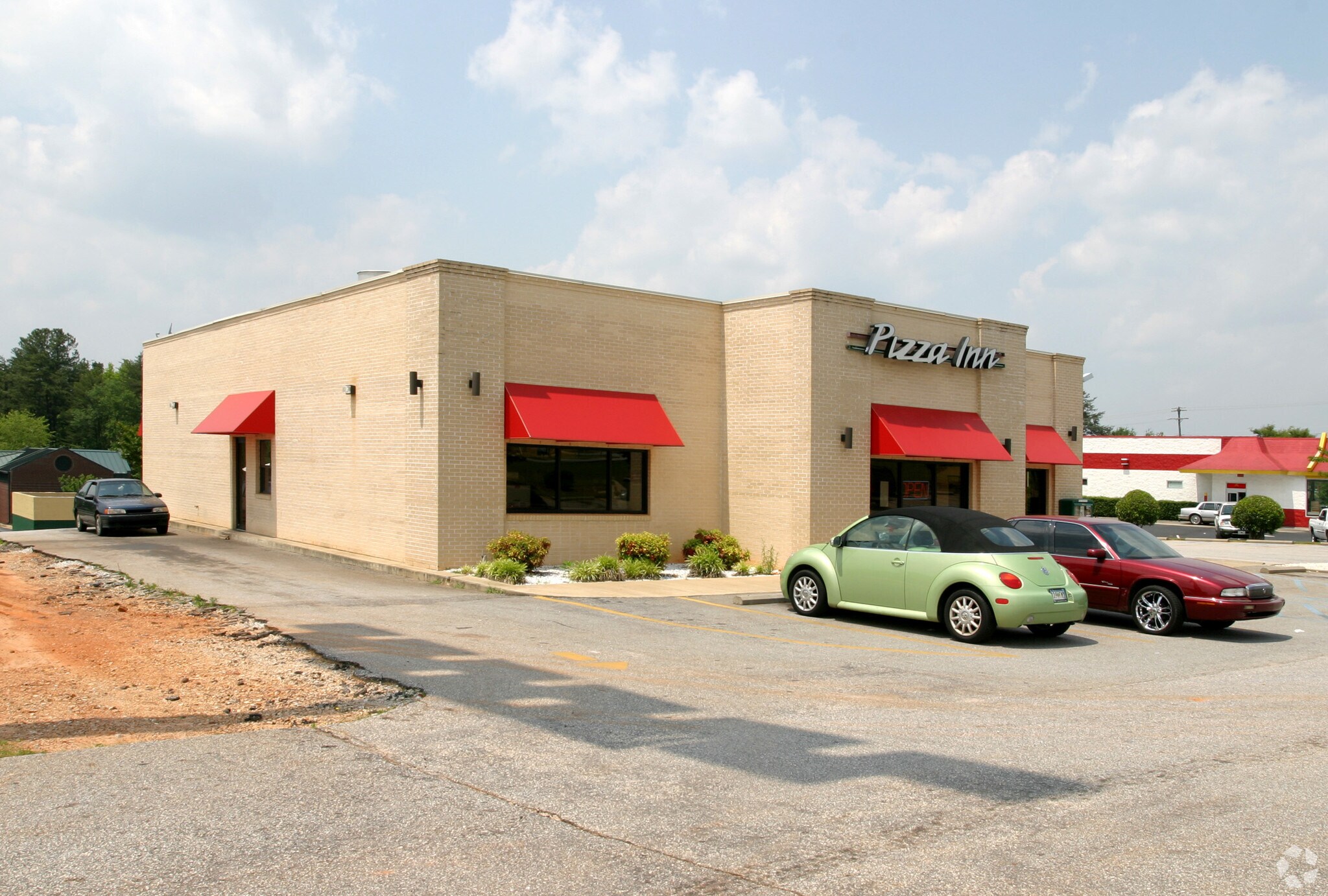 515 Roe Center Ct, Travelers Rest, SC à louer Photo principale– Image 1 sur 7