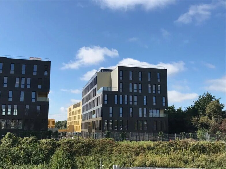 Bureau dans VILLENEUVE-D'ASCQ à louer - Photo de l’immeuble – Image 1 sur 18