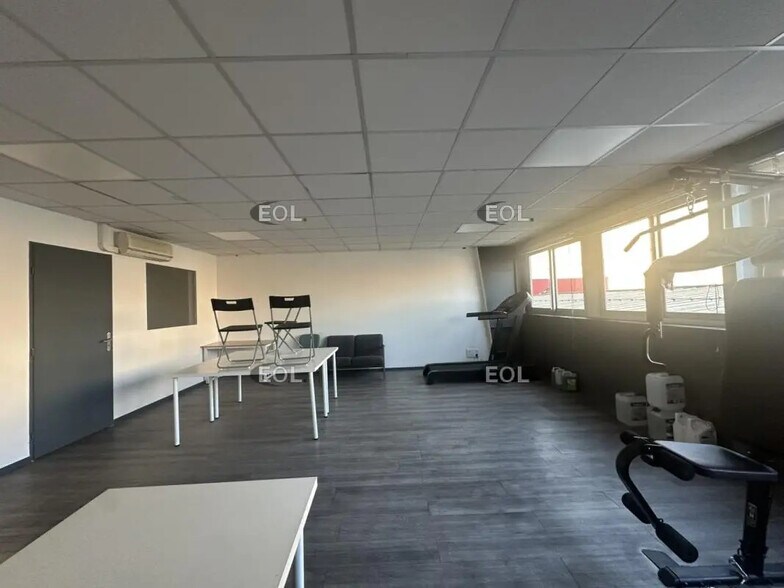 Industriel/Logistique dans Marseille à louer - Photo intérieure – Image 3 sur 4