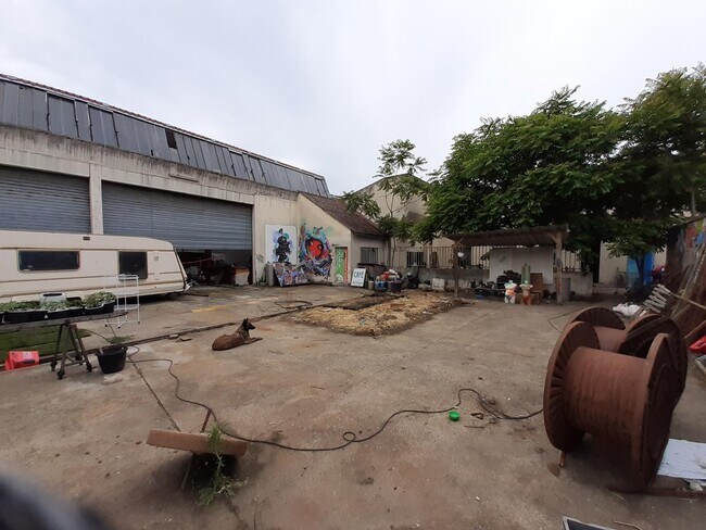 Plus de détails pour Industriel/Logistique à louer