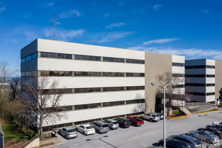 234 Goodwin Crest Dr, Homewood, AL à vendre - Photo de l’immeuble – Image 3 sur 8