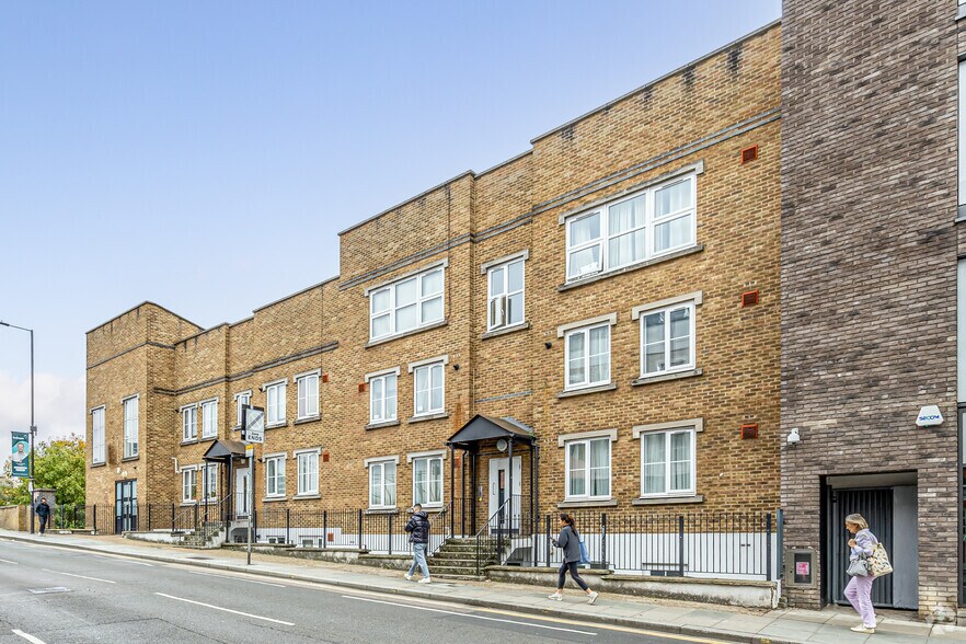 1-9 Lillie Rd, Londres à louer - Photo de l’immeuble – Image 2 sur 2