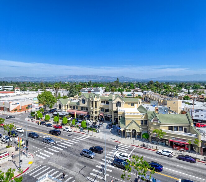 18645-18663 Ventura Blvd, Tarzana, CA à vendre - Photo de l’immeuble – Image 2 sur 24
