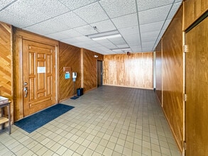 333 N Hammes Ave, Joliet, IL à louer Photo intérieure– Image 2 sur 24