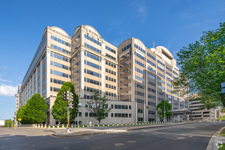 445 12th St SW, Washington, DC à louer - Photo principale – Image 1 sur 37
