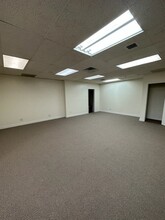 500-560 Zenith Dr, Glenview, IL à louer Photo intérieure– Image 2 sur 12