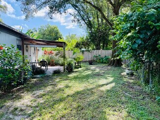 Plus de détails pour 10116 Lake Ave, Tampa, FL - Logement à vendre
