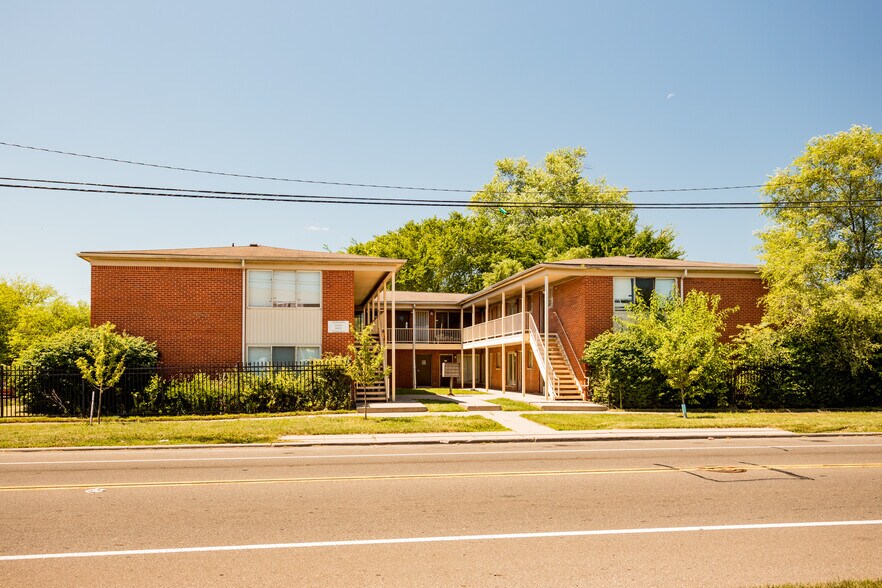 Chalmers Apartments portefeuille de 6 biens à vendre sur LoopNet.fr - Photo de l’immeuble – Image 3 sur 8
