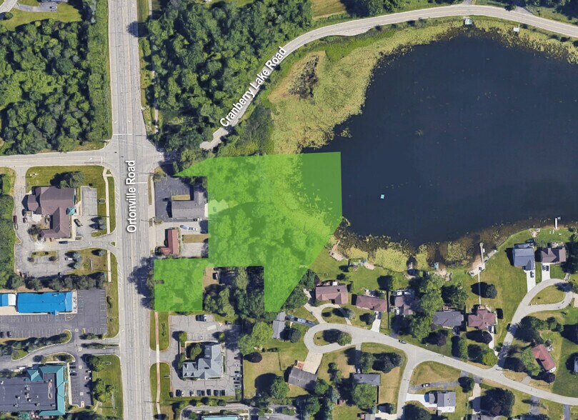 8062 Ortonville Rd, Village of Clarkston, MI à vendre - Photo de l’immeuble – Image 2 sur 2