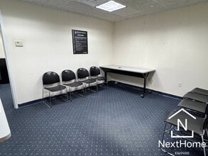 82-11 37th Ave, Jackson Heights, NY à louer Photo intérieure– Image 1 sur 4