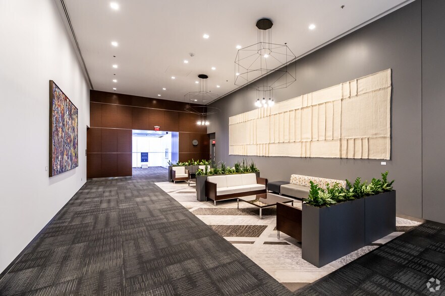 975-983 Bank St, Ottawa, ON à louer - Hall d’entrée – Image 2 sur 10