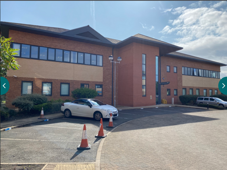3 Trinity Ct, Wolverhampton à louer - Photo de l’immeuble – Image 1 sur 7