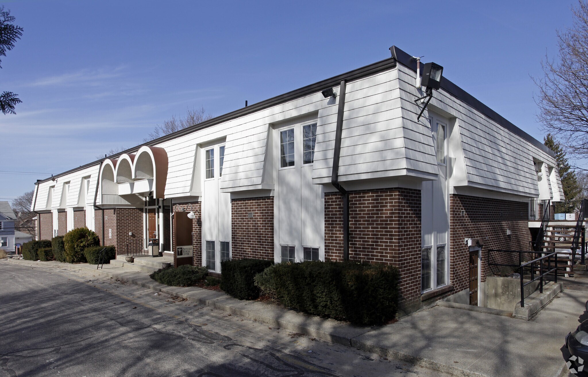 126 Prospect St, Pawtucket, RI à louer Photo principale– Image 1 sur 16