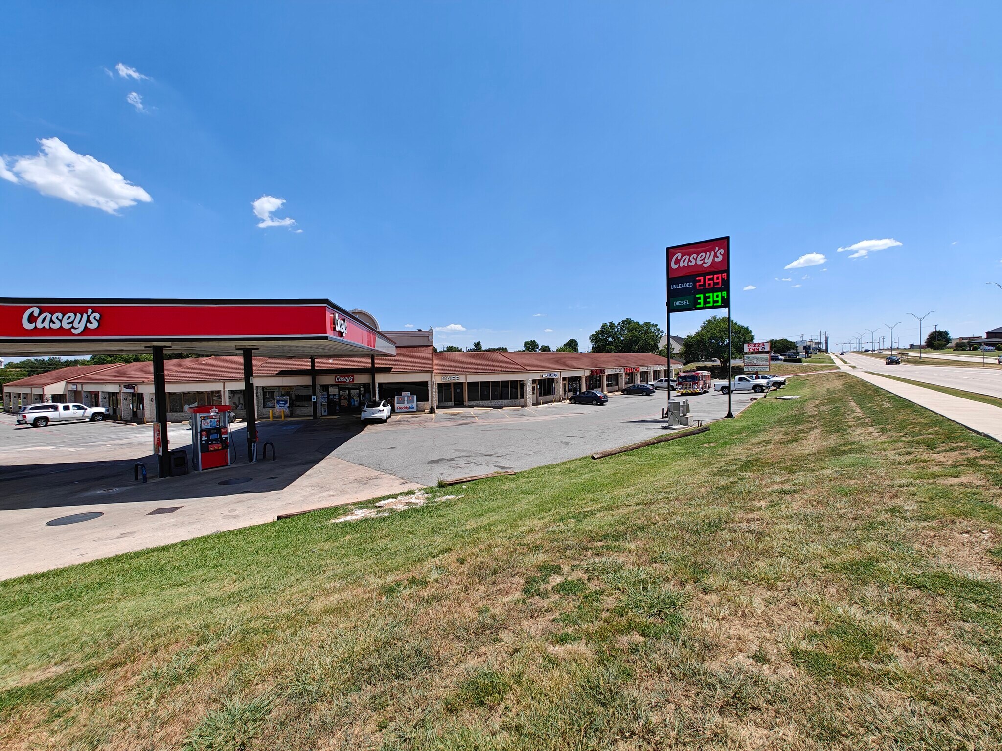 2121 N FM 1417, Sherman, TX à vendre Photo principale– Image 1 sur 11