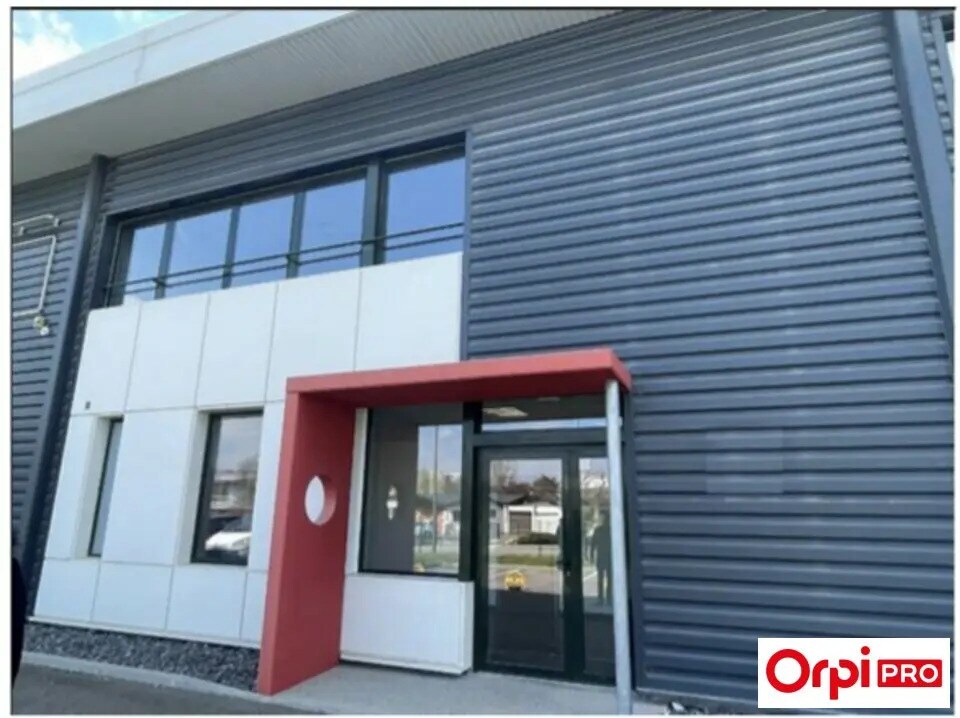 Local d’activités dans Saint-Quentin-Fallavier à louer Photo de l’immeuble– Image 1 sur 7