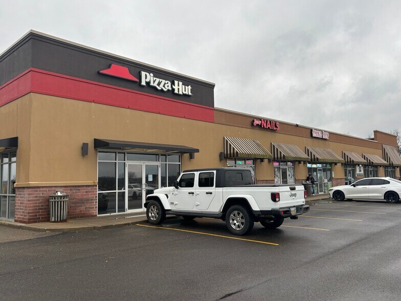 218 Park Dr, Weirton, WV à louer - Photo principale – Image 1 sur 5