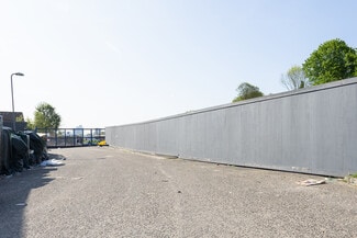 Plus de détails pour Estate Way, Londres - Industriel/Logistique à louer