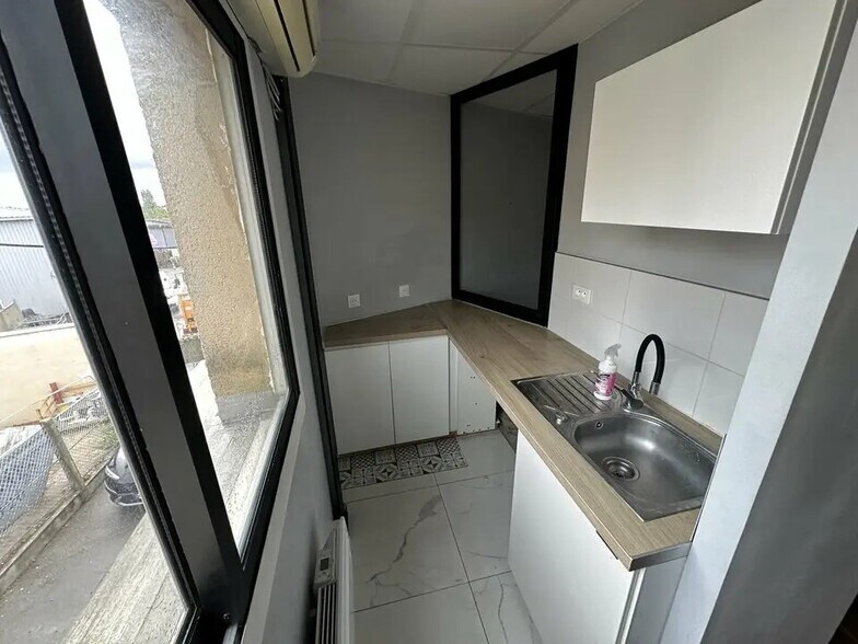 Bureau dans Champigny-sur-Marne à louer - Photo de l’immeuble – Image 2 sur 5