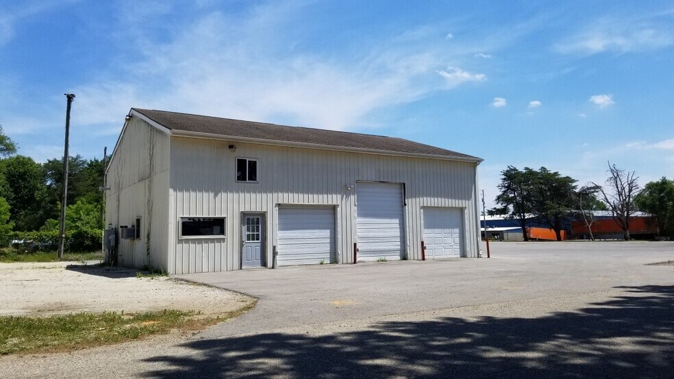 29423 Phillips St, Elkhart, IN à louer - Photo de l’immeuble – Image 2 sur 7