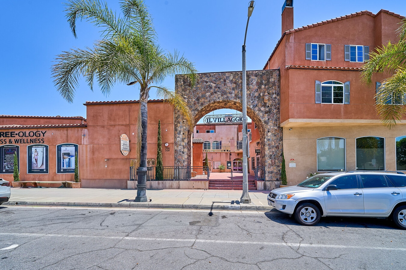 308 S 1st Ave, Arcadia, CA 91006 - Lot F - - Photo intérieure - Image 1 of 39
