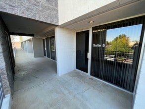 1929 W Lone Cactus Dr, Phoenix, AZ à vendre Photo de l’immeuble– Image 2 sur 19