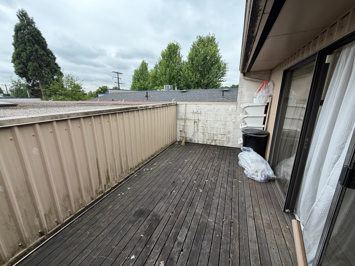 1433 Rupert St, North Vancouver, BC à louer Photo intérieure– Image 1 sur 2