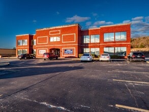 721 S George Nigh Expy, Mcalester, OK à louer Photo de l’immeuble– Image 1 sur 33