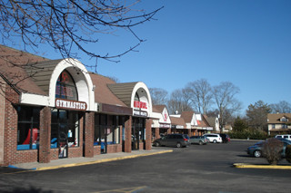 Plus de détails pour 579-601 Montauk Hwy, Oakdale, NY - Local commercial à louer
