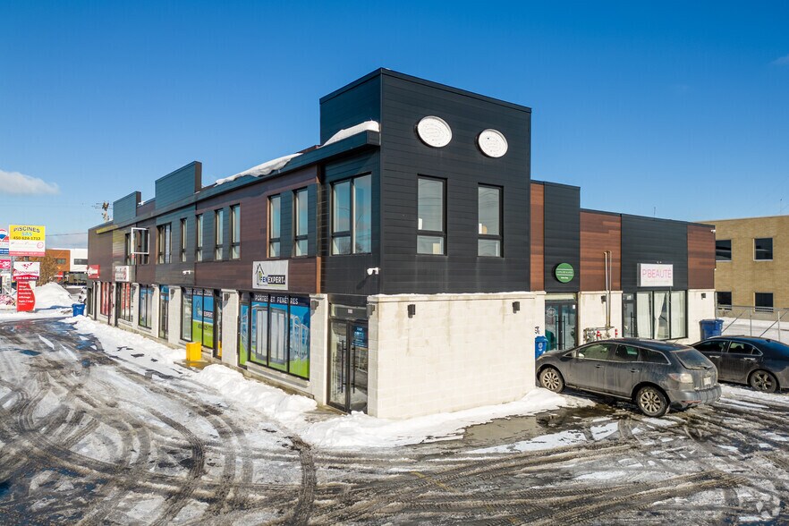 328-330 Boul Curé-Labelle, Laval, QC à vendre - Photo principale – Image 1 sur 6
