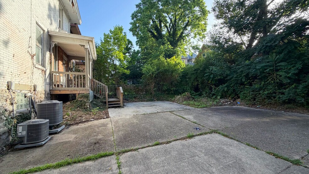 2478 Paris St, Cincinnati, OH à vendre - Photo de l’immeuble – Image 2 sur 41