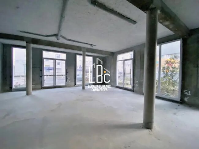 Plus de détails pour Boulevard Gustave Roch, Nantes - Local commercial à louer