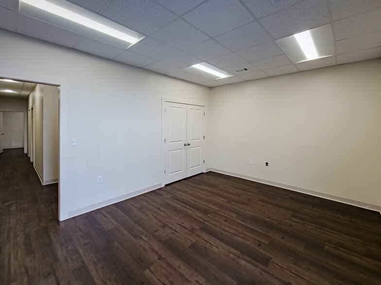 130 Hunt Rd, Tifton, GA à louer - Photo intérieure – Image 3 sur 4