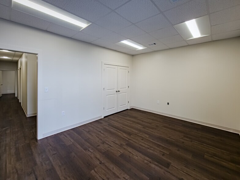 130 Hunt Rd, Tifton, GA à louer - Photo intérieure – Image 2 sur 3