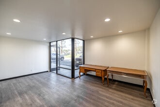 350 E Orangethorpe Ave, Placentia, CA à louer Photo intérieure– Image 2 sur 5