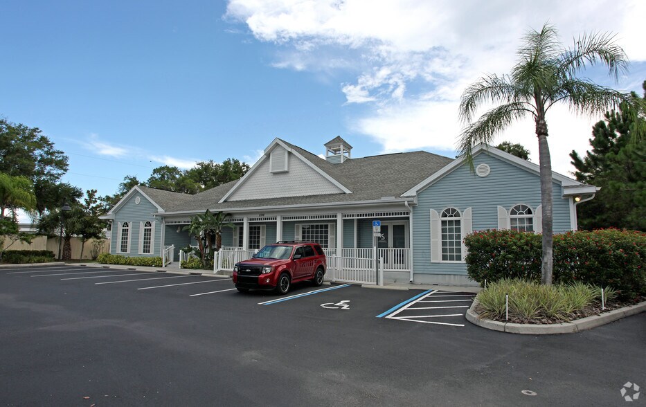 2146 Alternate 19 N, Palm Harbor, FL à vendre - Photo principale – Image 1 sur 4