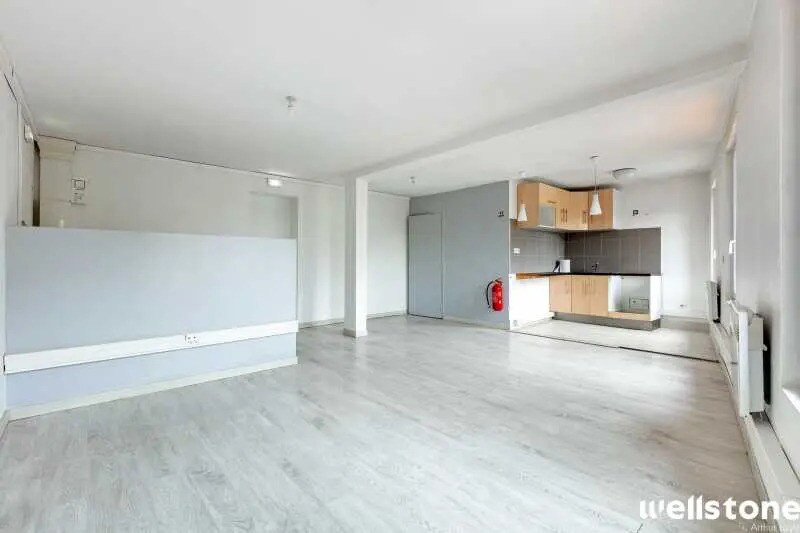 158 Rue Cardinet, Paris à louer - Photo de l’immeuble – Image 2 sur 10