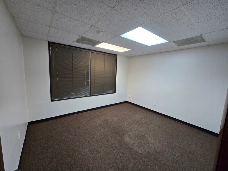 4315 Highland Park Blvd, Lakeland, FL à louer - Photo de l’immeuble – Image 3 sur 14