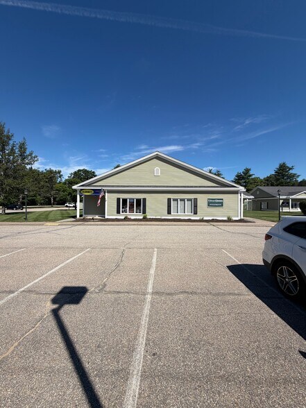 211 Loudon Rd, Concord, NH à louer - Photo de l’immeuble – Image 2 sur 11