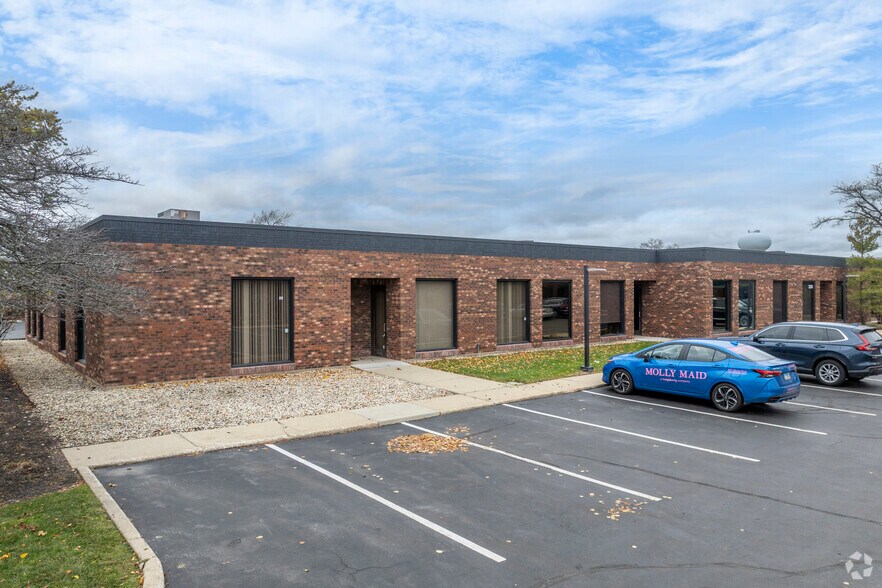 3150-3210 Doolittle Dr, Northbrook, IL à louer - Photo de l’immeuble – Image 2 sur 4