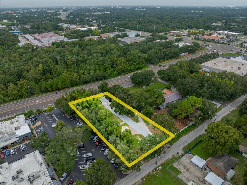 201 S LAKEWOOD Dr, Brandon, FL à vendre - Autre – Image 3 sur 10