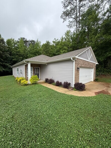 5 House Portfolio in McCalla, AL 35111 portefeuille de 5 biens à vendre sur LoopNet.fr - Photo de l’immeuble – Image 2 sur 43