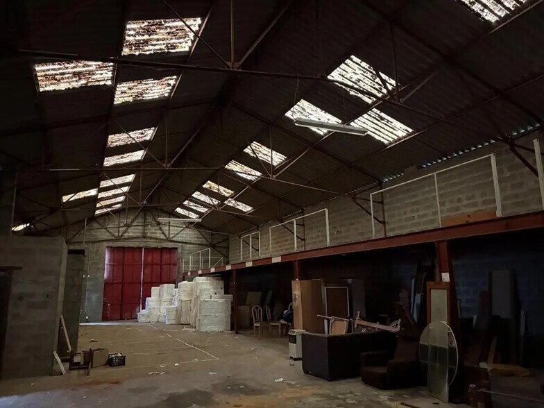 Industriel/Logistique dans Libourne à vendre - Photo de l’immeuble – Image 3 sur 4