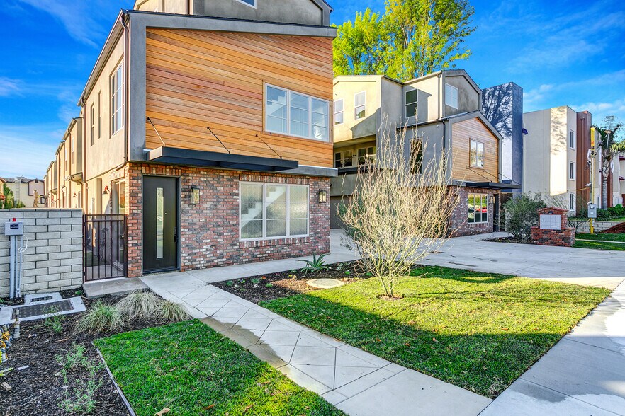 530 Fano St, Monrovia, CA à vendre - Photo de l’immeuble – Image 2 sur 30