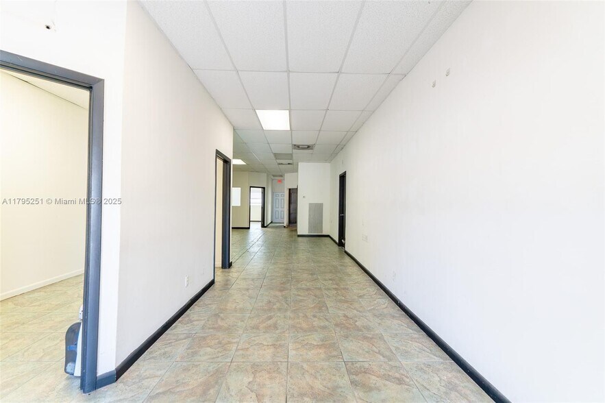 1420-1430 SW 12th Ave, Pompano Beach, FL à louer - Photo de l’immeuble – Image 2 sur 9