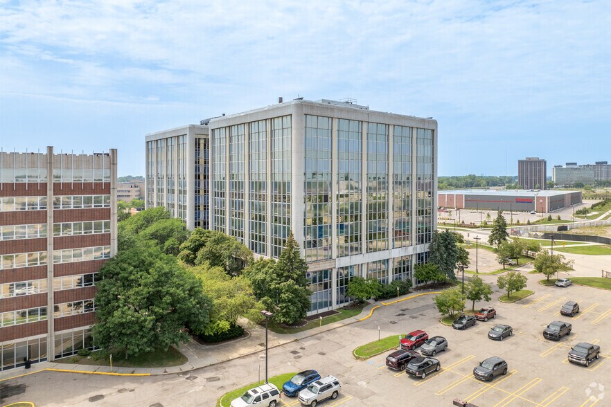 15565 Northland Dr, Southfield, MI à vendre - Aérien – Image 3 sur 53