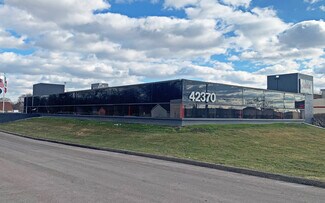 Plus de détails pour 42370 Van Dyke Ave, Sterling Heights, MI - Médical à louer