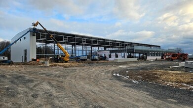 400 International Blvd, Rochester, NY à louer Photo intérieure– Image 1 sur 2