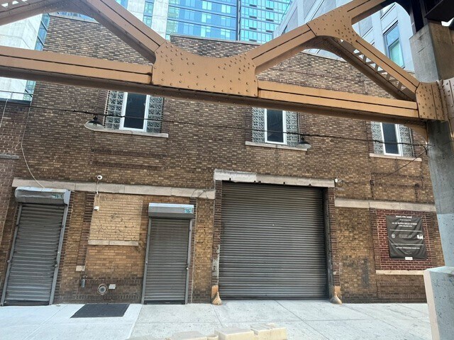 43-15 Dutch Kills St, Long Island City, NY à louer - Photo de l’immeuble – Image 1 sur 4