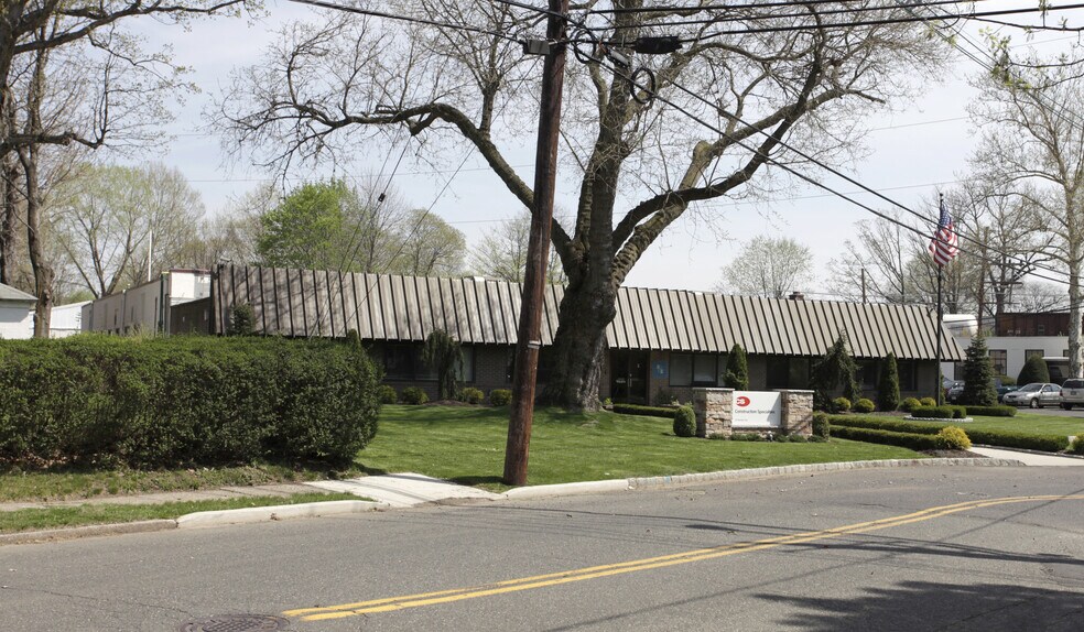 49 Meeker Ave, Cranford, NJ à louer - Photo de l’immeuble – Image 3 sur 12