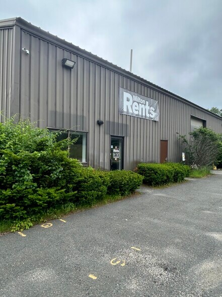 22 Old Rd, Plaistow, NH à louer - Photo de l’immeuble – Image 2 sur 9
